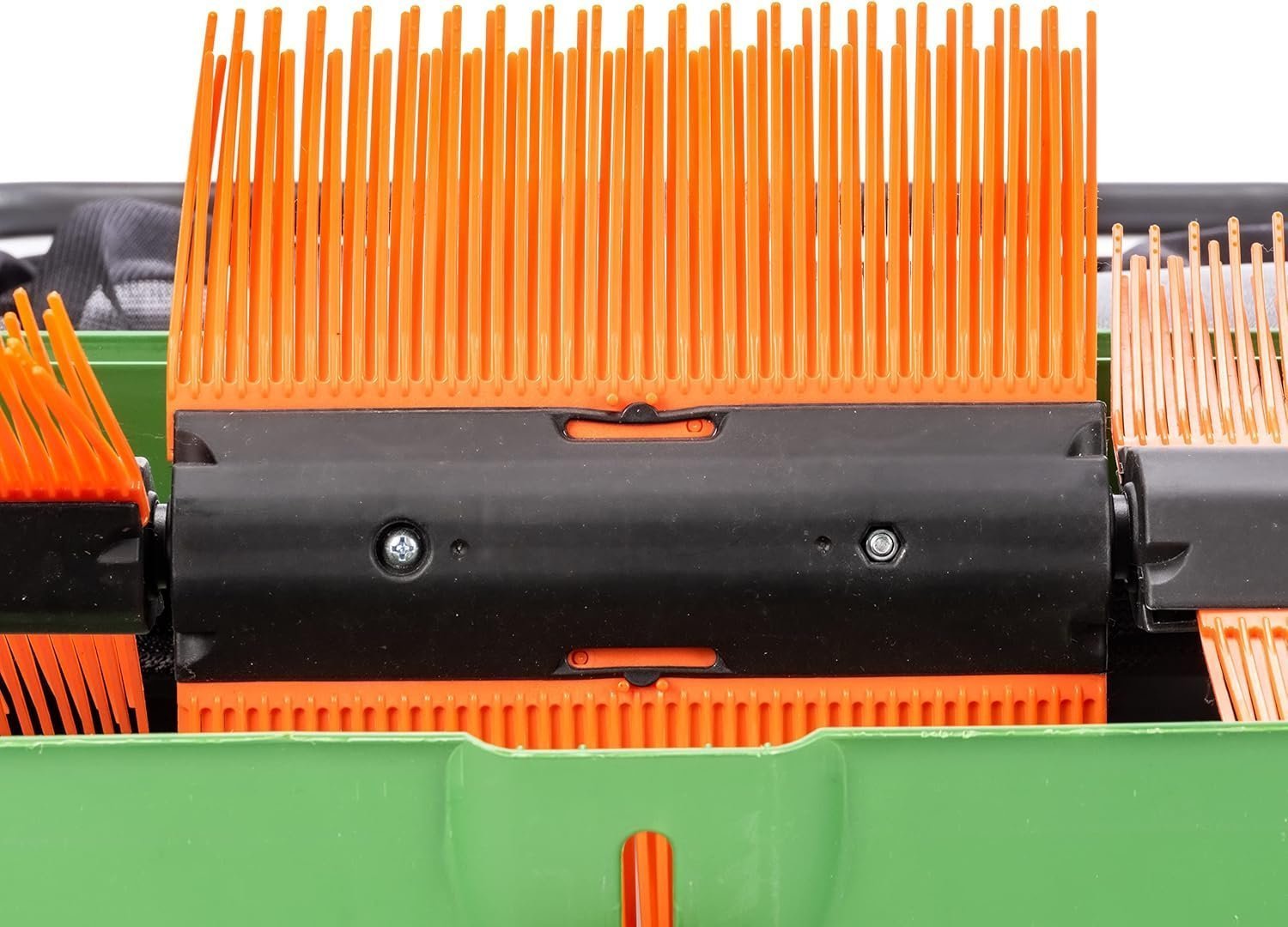 Scotts 26 in. Push Lawn Sweeper LSW70026S, Black/Green - Image 6